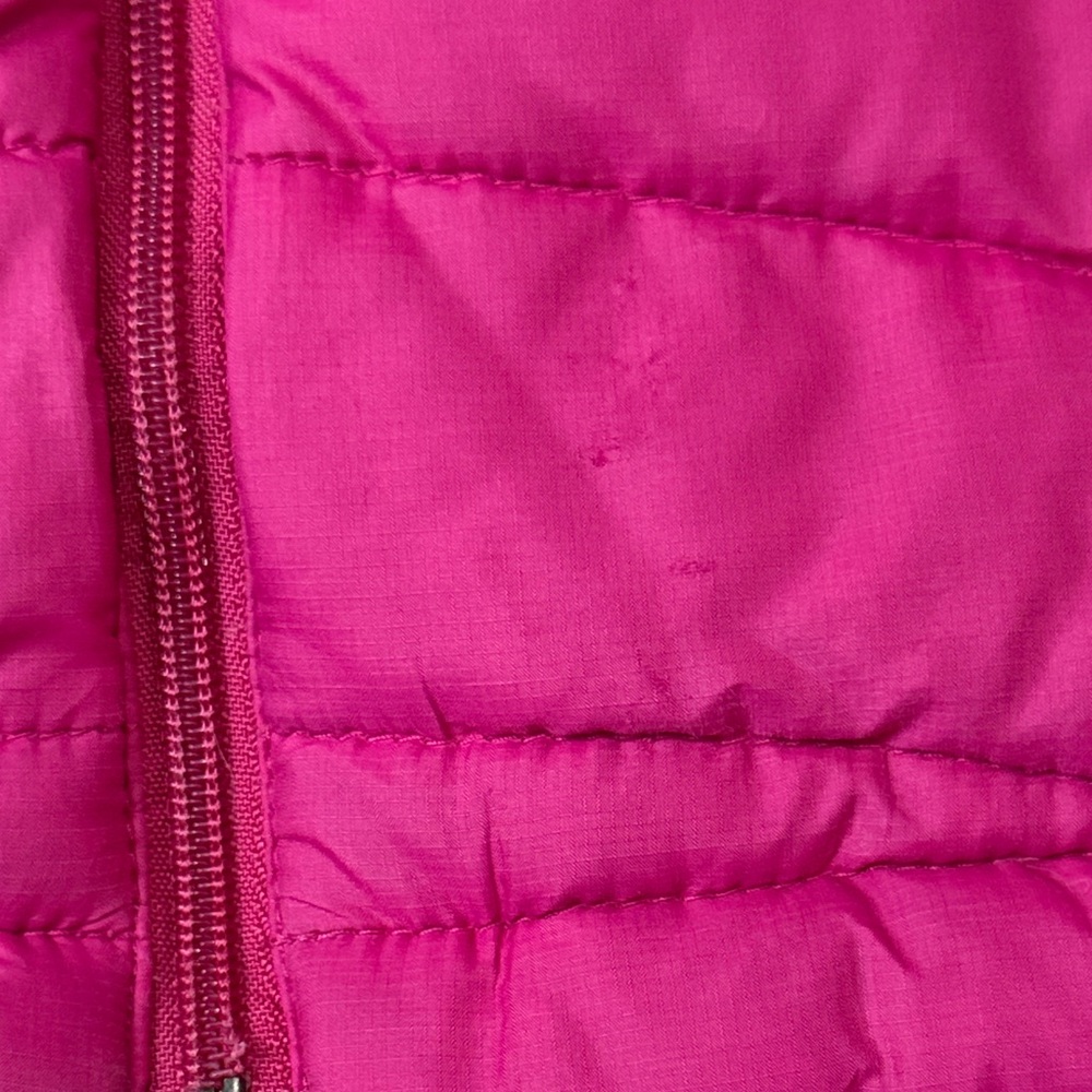 Patagonia Women’s Down Vest - Picture 3 of 4